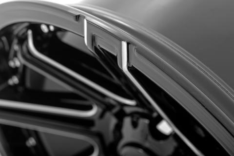 88 Series Wheel One-Piece Gloss Black 22x10 8x6.5 -19mm Rough Country
