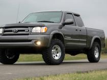 2.5 Inch Toyota Suspension Lift Kit 00-06 Tundra Rough Country