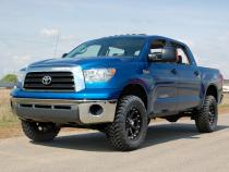 4.5 Inch Toyota Suspension Lift Kit w/ N3 Struts For 07-15 Tundra Rough Country